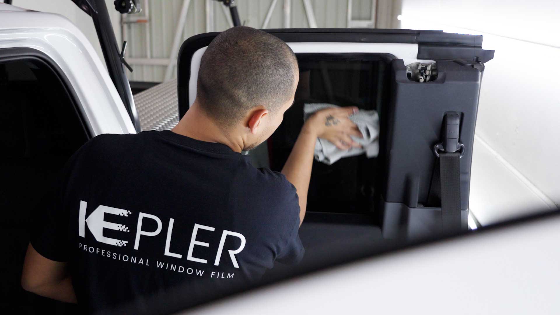 Identifying Illegal Window Tint in Rhode Island