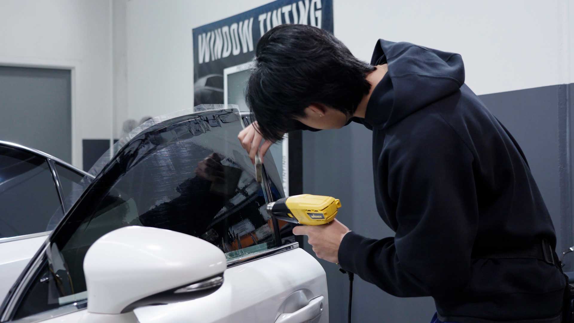 Professional Window Tint Shrinking Techniques in RI